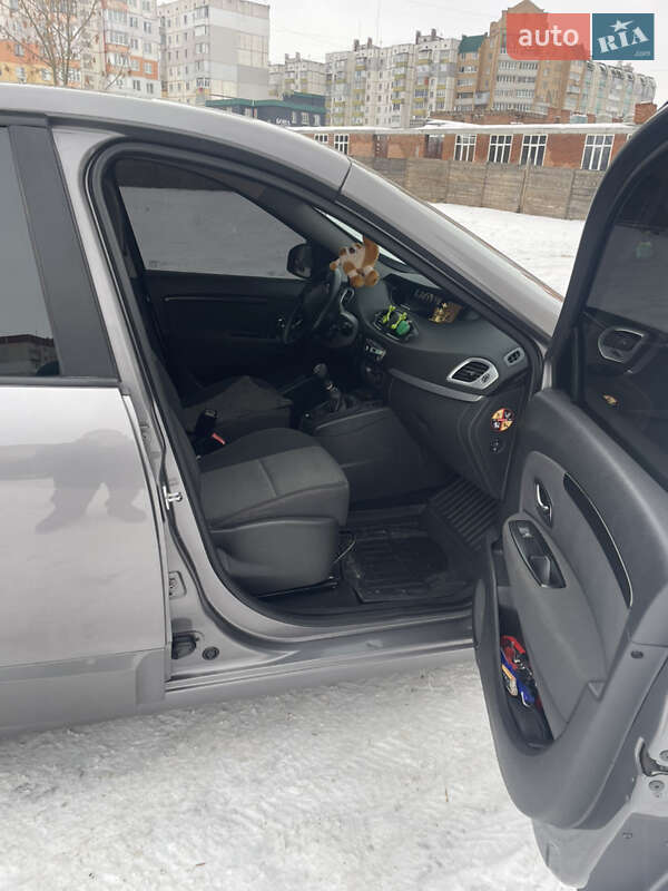 Минивэн Renault Scenic 2014 в Белогорье фото 20 Минивэн Renault Scenic 2014 в Белогорье