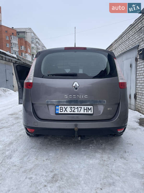 Минивэн Renault Scenic 2014 в Белогорье фото 23 Минивэн Renault Scenic 2014 в Белогорье
