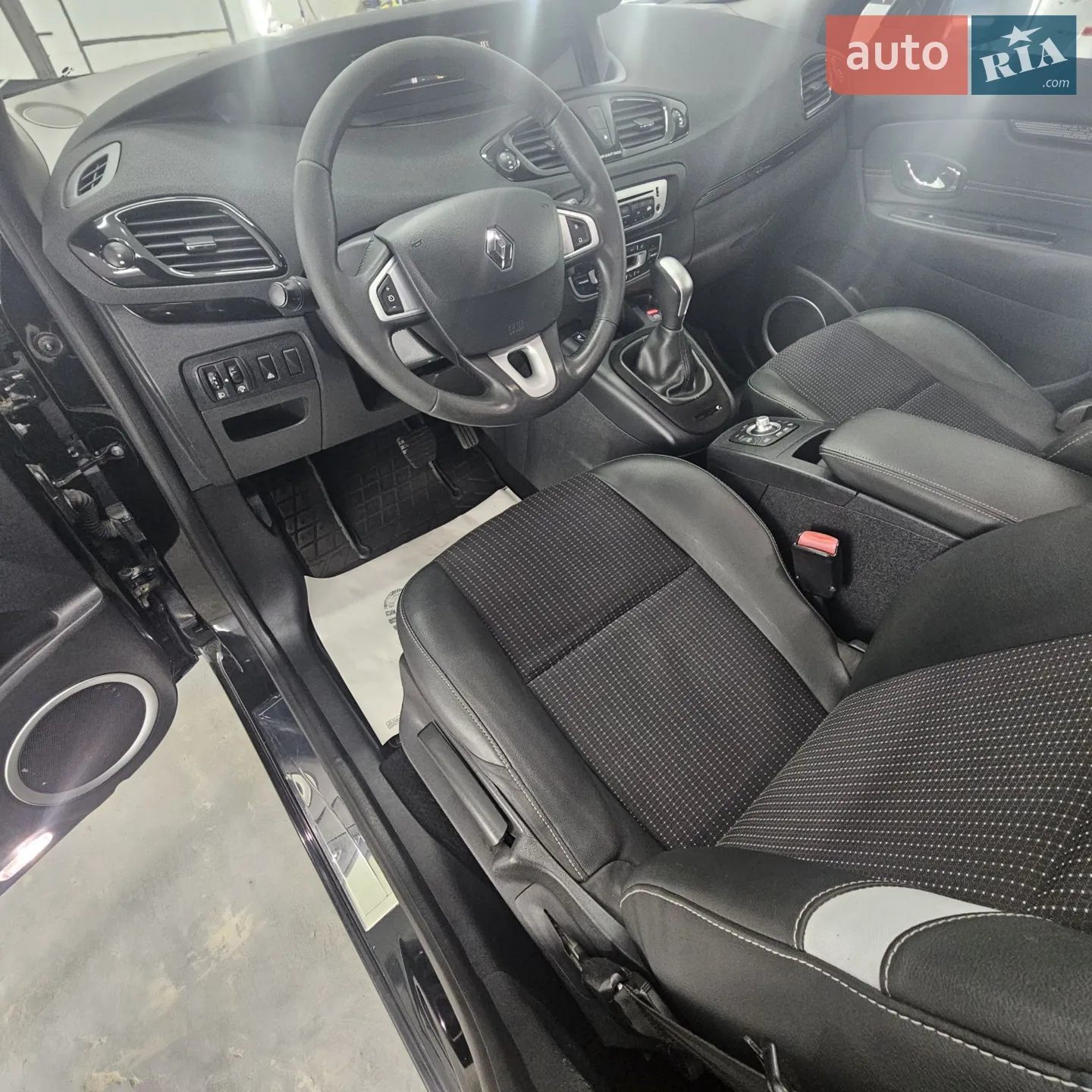 2012 Renault Scenic - мініатюра 10
