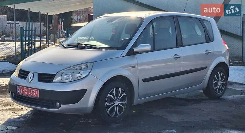 Минивэн Renault Scenic 2005 в Дубно