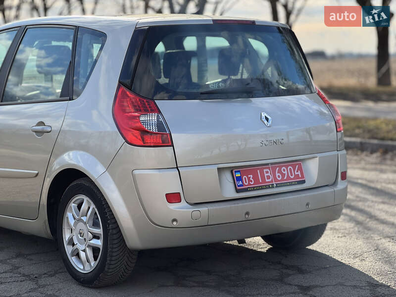 Минивэн Renault Scenic 2007 в Владимире