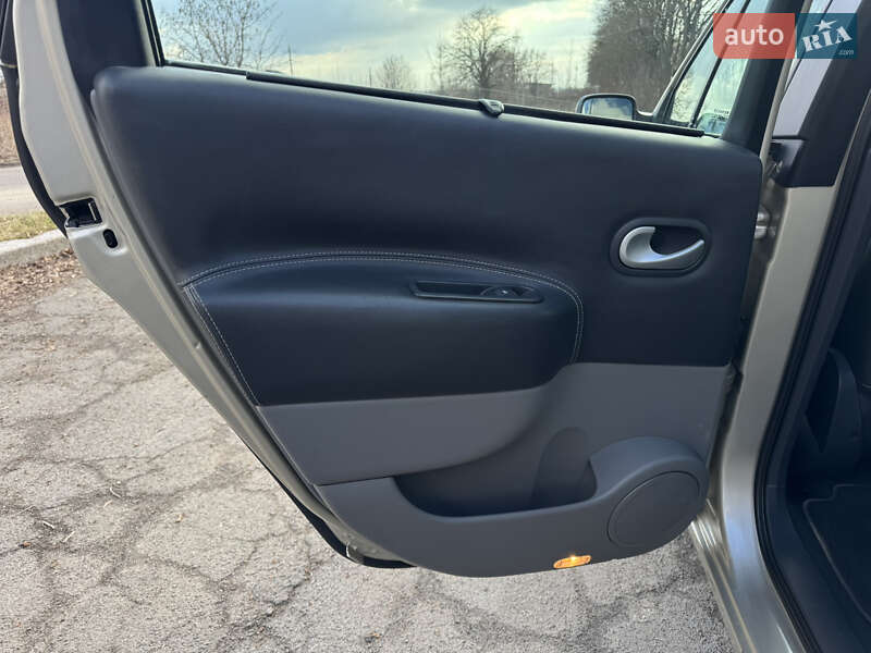 Минивэн Renault Scenic 2007 в Владимире