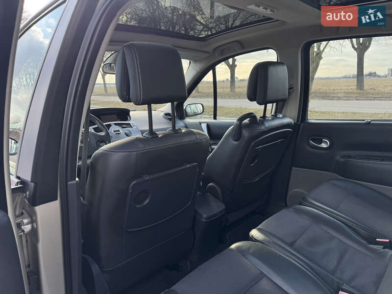 Минивэн Renault Scenic 2007 в Владимире