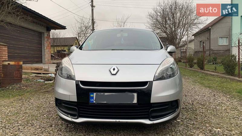 Минивэн Renault Scenic 2012 в Бурштыне