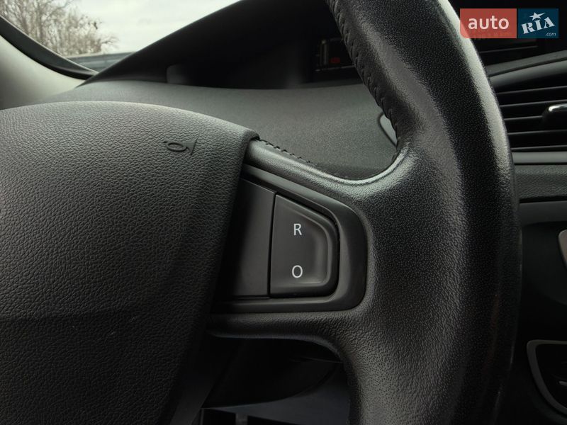 Минивэн Renault Scenic 2014 в Полтаве