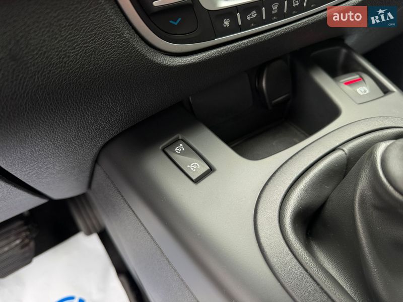 Минивэн Renault Scenic 2014 в Полтаве