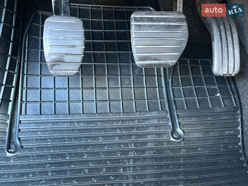 Минивэн Renault Scenic 2011 в Виннице