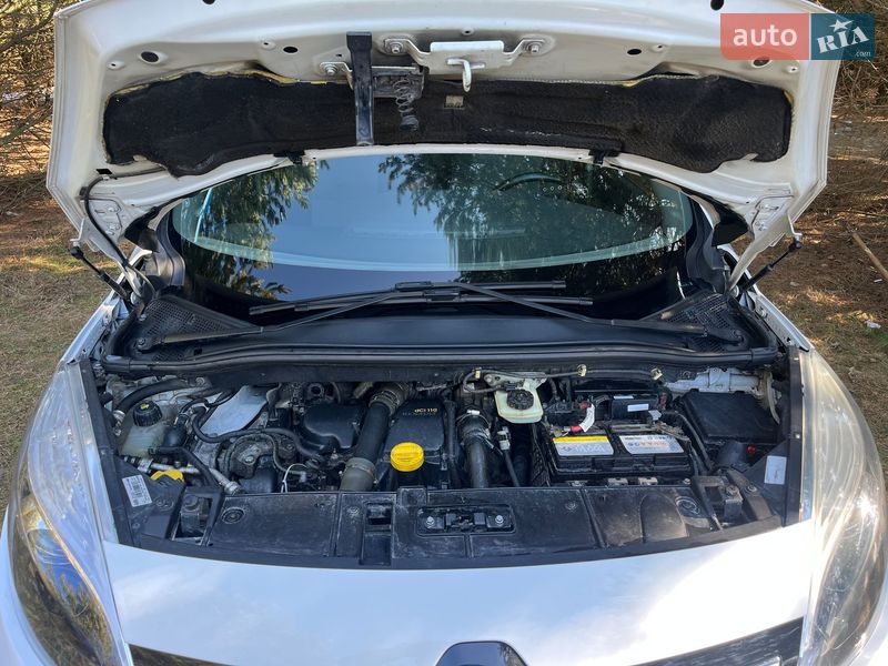 Минивэн Renault Scenic 2013 в Львове