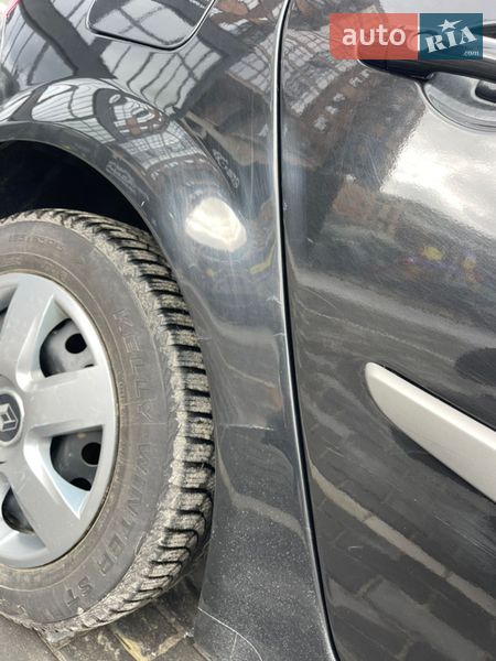 Минивэн Renault Scenic 2004 в Полтаве