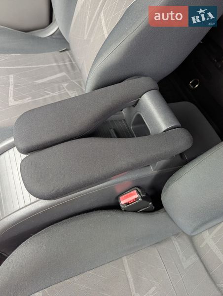 Минивэн Renault Scenic 2004 в Полтаве