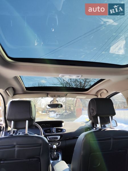 Минивэн Renault Scenic 2012 в Казатине