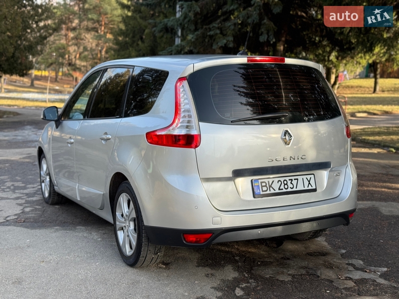 Минивэн Renault Scenic 2010 в Ровно