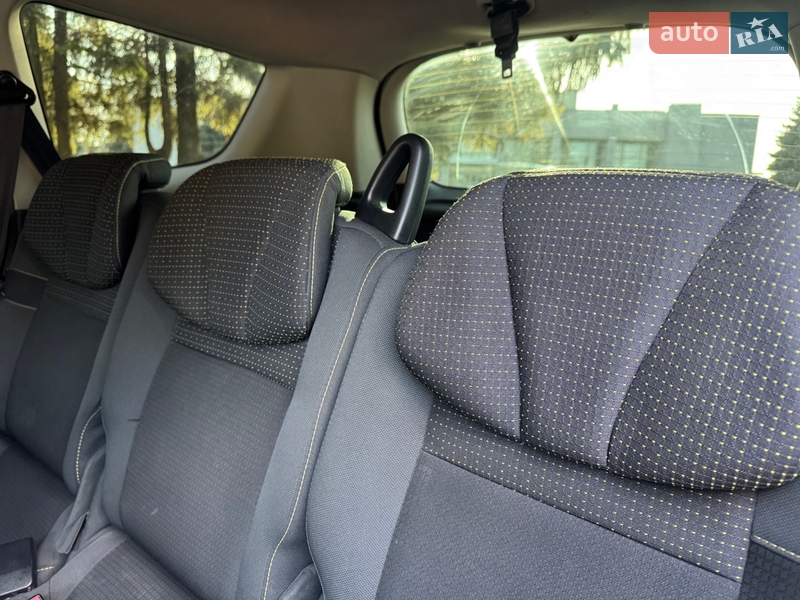 Минивэн Renault Scenic 2010 в Ровно