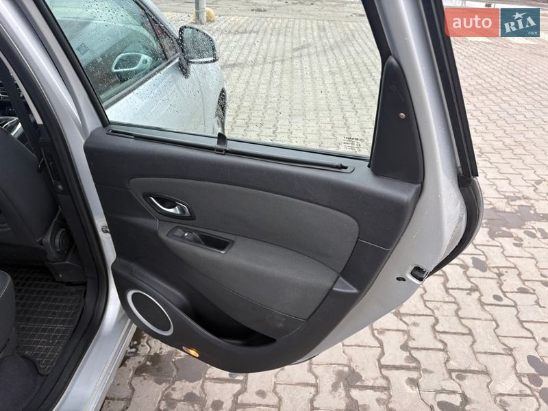 Мінівен Renault Scenic 2009 в Києві