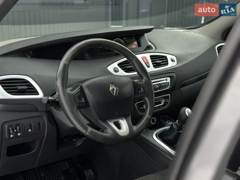 Минивэн Renault Scenic 2009 в Дрогобыче