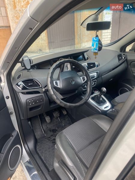 Минивэн Renault Scenic 2012 в Киеве фото 4 Минивэн Renault Scenic 2012 в Киеве