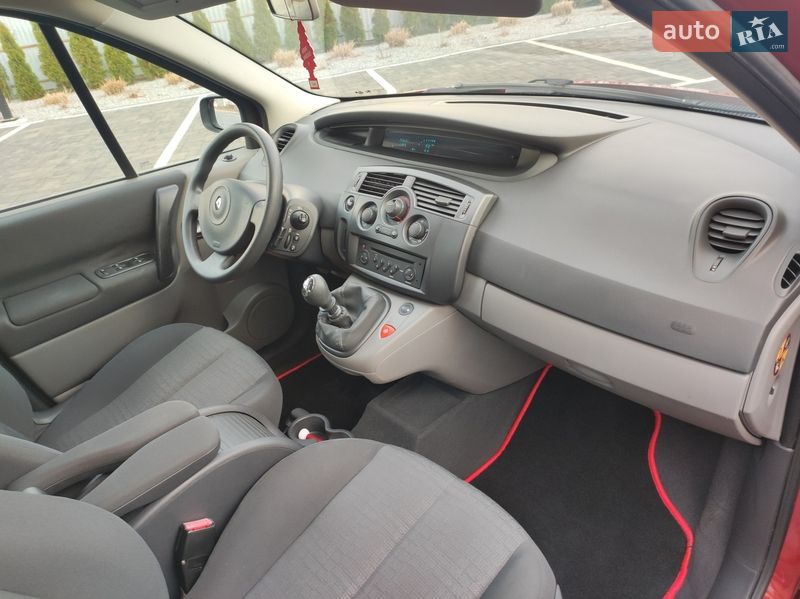 Минивэн Renault Scenic 2006 в Луцке