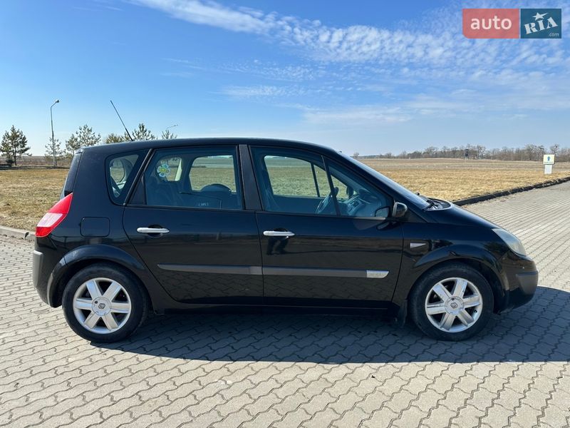Минивэн Renault Scenic 2004 в Радехове