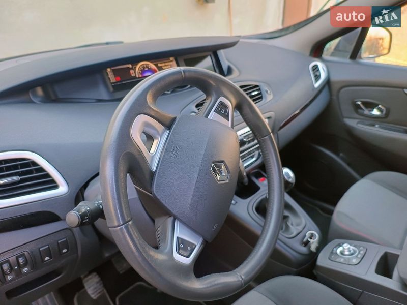 Минивэн Renault Scenic 2012 в Бориславе