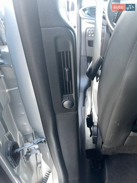 Минивэн Renault Scenic 2014 в Луцке