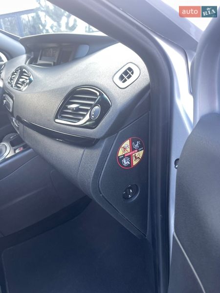 Минивэн Renault Scenic 2014 в Луцке