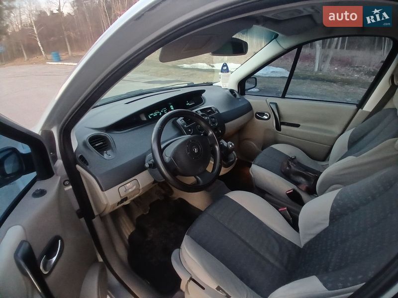 Минивэн Renault Scenic 2004 в Ковеле