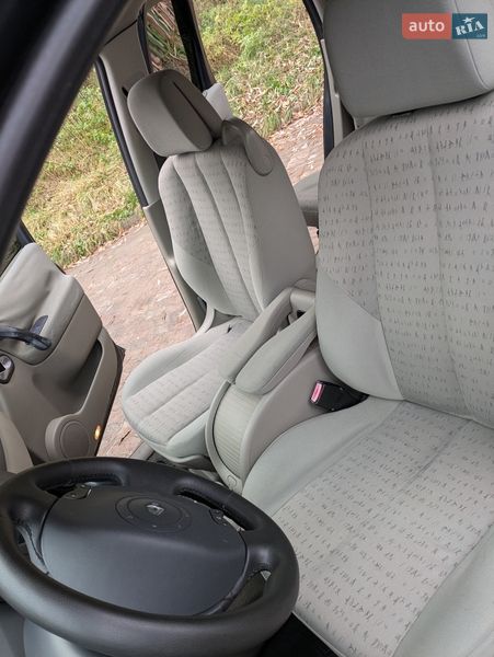 Минивэн Renault Scenic 2005 в Львове