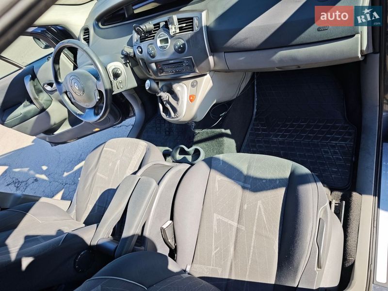 Минивэн Renault Scenic 2006 в Днепре
