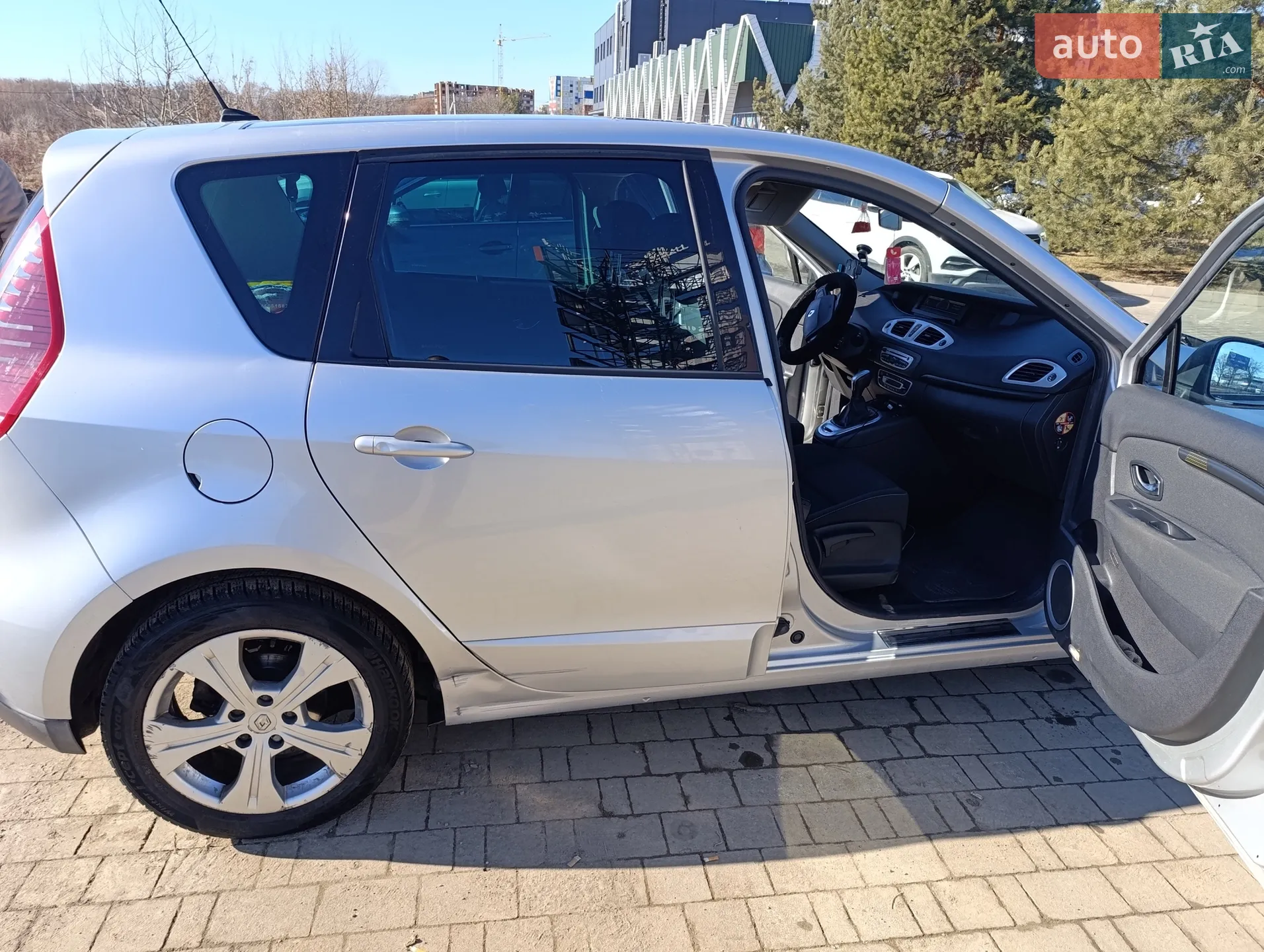 2010 Renault Scenic - мініатюра 4