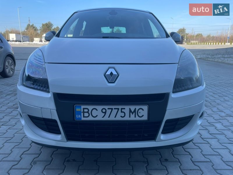 Мінівен Renault Scenic 2010 в Львові