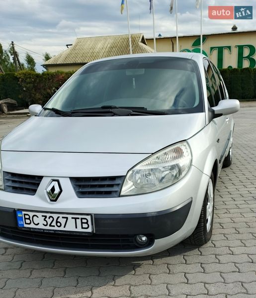 Минивэн Renault Scenic 2005 в Городке