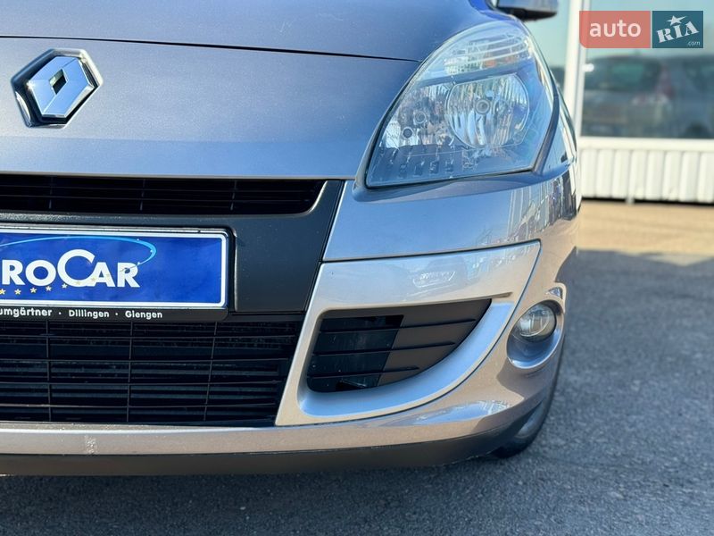 Мінівен Renault Scenic 2010 в Києві