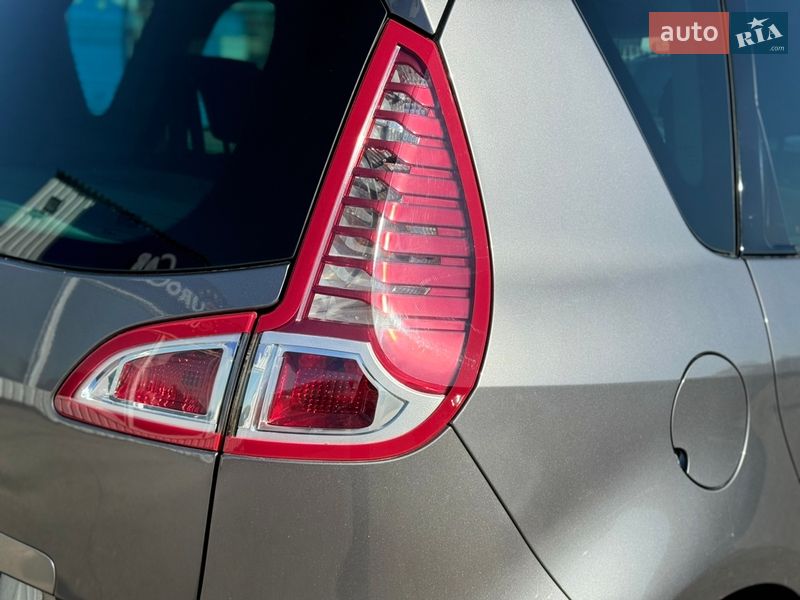 Мінівен Renault Scenic 2010 в Києві