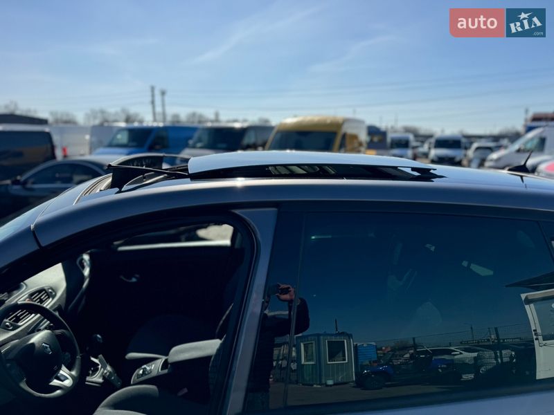 Мінівен Renault Scenic 2010 в Києві