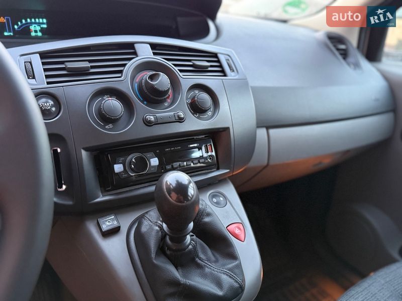 Минивэн Renault Scenic 2006 в Сарнах