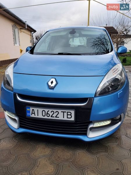 Минивэн Renault Scenic 2013 в Монастырище