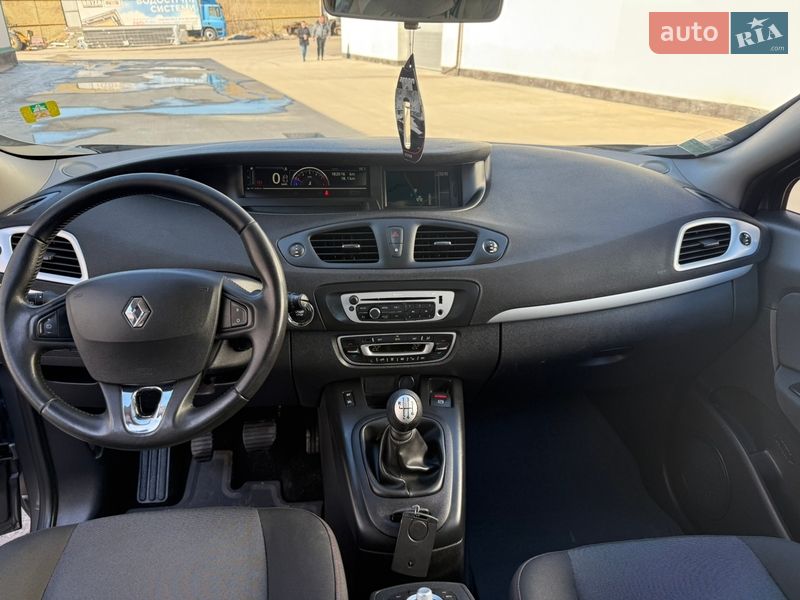 Минивэн Renault Scenic 2013 в Виннице