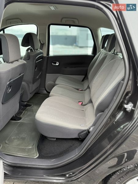 Минивэн Renault Scenic 2009 в Владимире