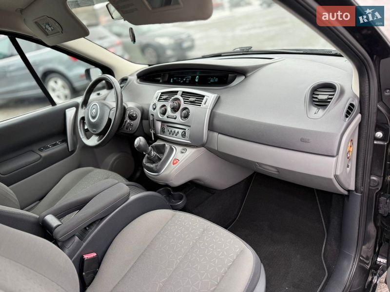 Минивэн Renault Scenic 2009 в Владимире