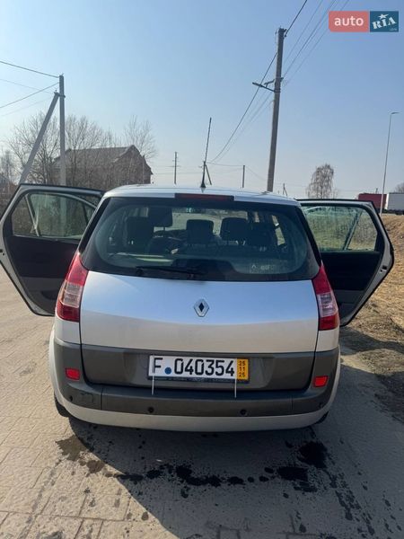 Минивэн Renault Scenic 2005 в Ратным