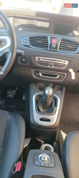 Минивэн Renault Scenic 2011 в Луцке