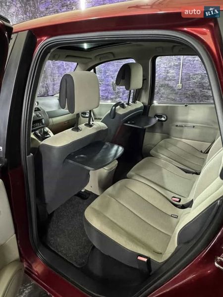 Минивэн Renault Scenic 2008 в Ровно