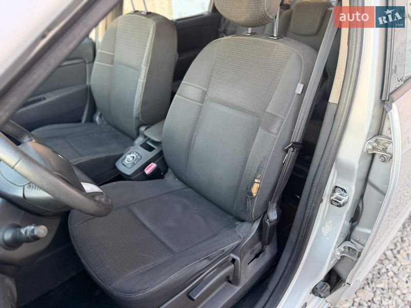 Минивэн Renault Scenic 2010 в Ровно