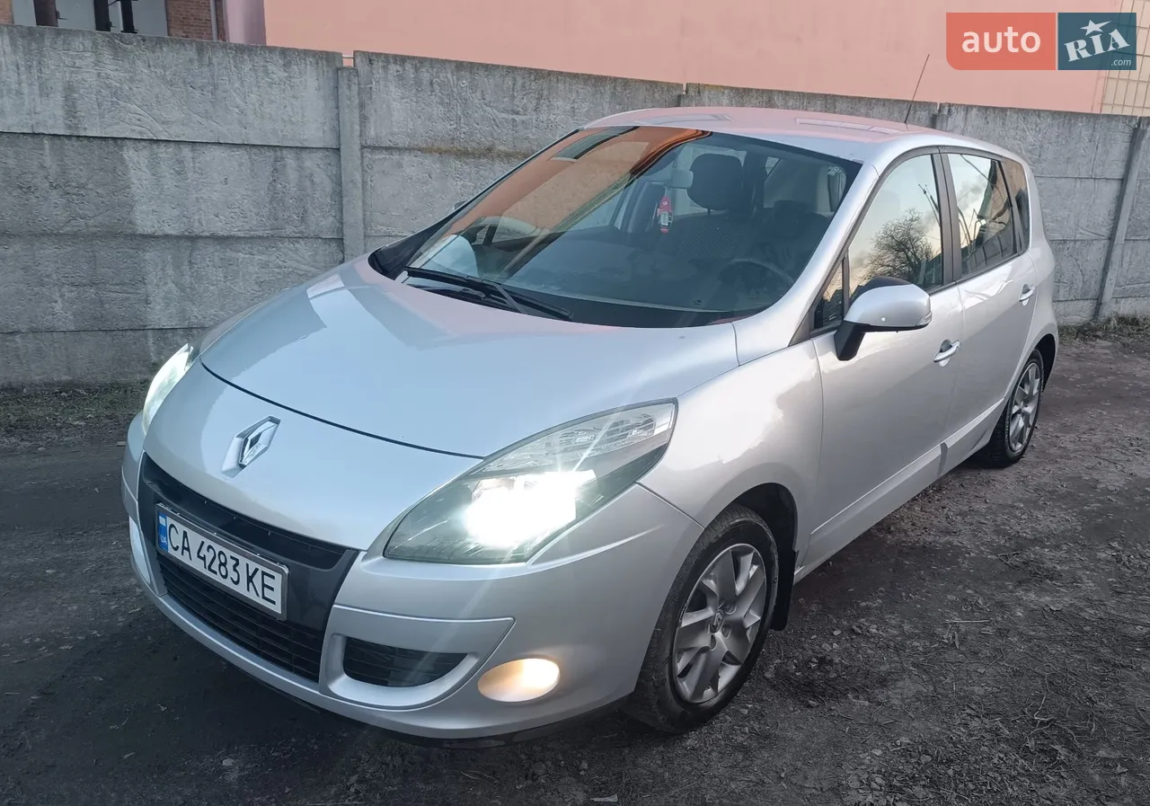 2010 Renault Scenic - мініатюра 9