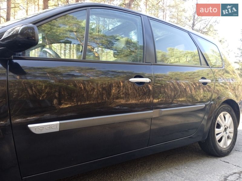 Минивэн Renault Scenic 2003 в Славуте