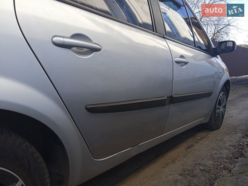 Мінівен Renault Scenic 2005 в Славуті