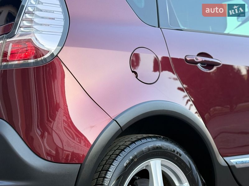 Минивэн Renault Scenic 2014 в Стрые