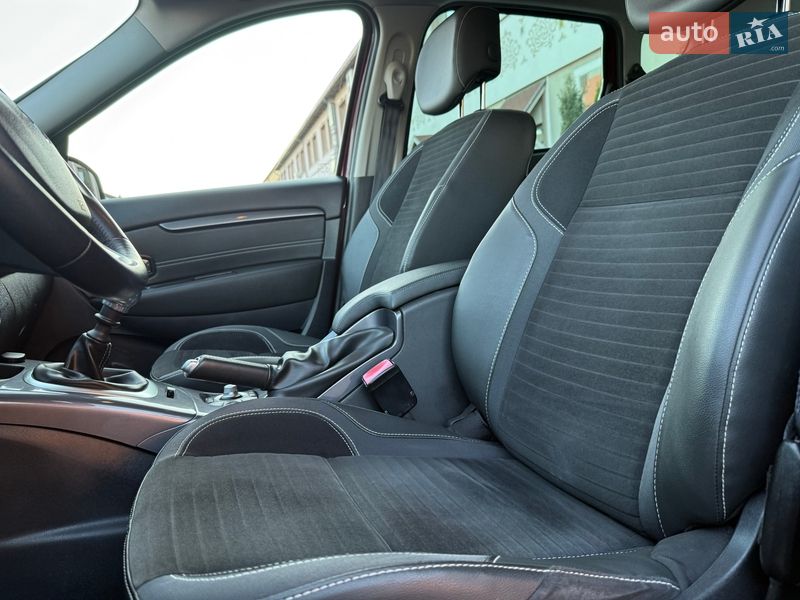 Минивэн Renault Scenic 2014 в Стрые