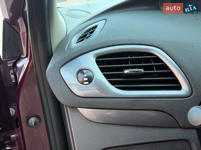 Минивэн Renault Scenic 2014 в Стрые