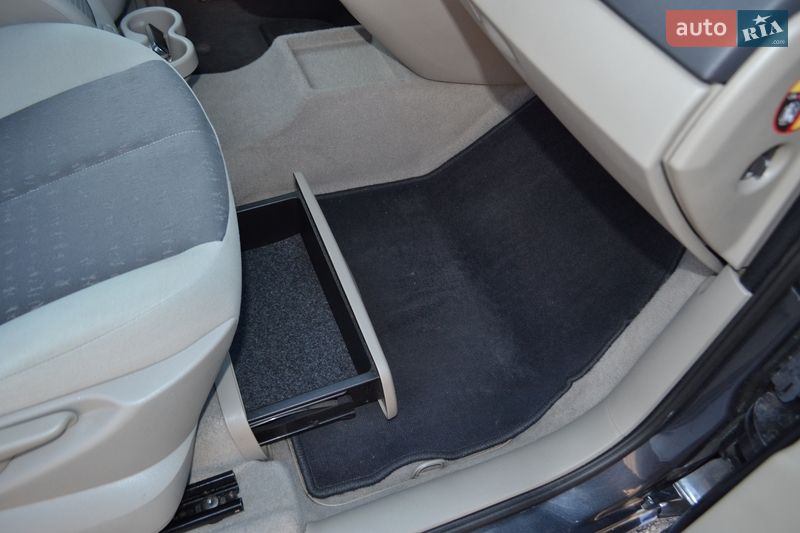 Минивэн Renault Scenic 2006 в Ровно фото 47 Минивэн Renault Scenic 2006 в Ровно